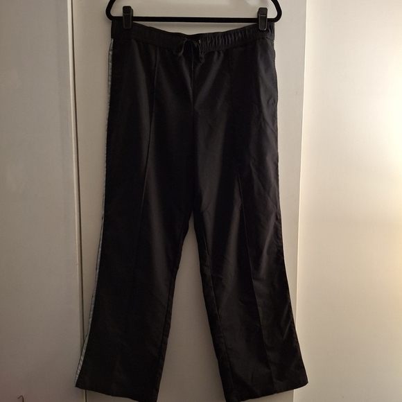 Black Men's Sweat Pants With Green And White Stripes And Elastic Waist - Picture 1 of 7